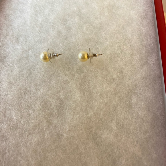 Carolee Lux Pearl Fashion Earrings - Picture 4 of 4